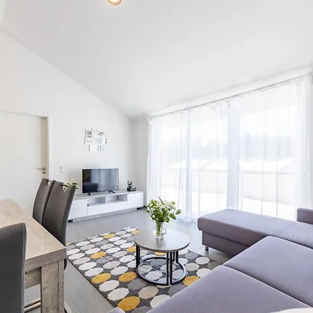 Gasthuis Braviscasa - Ferienresidenz Baerenhof 4*