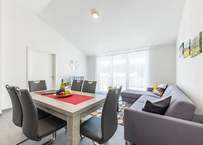 Braviscasa - Ferienresidenz Baerenhof Гостевой дом Титизее-Нойштадт